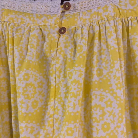 Mini Boden Yellow Floral Dress. Size 7-8 Years. - Picture 4 of 6